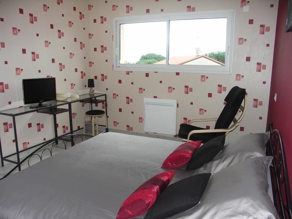 Chambres D'Hotes Le Saint O Detente Номер фото